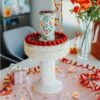 Présentoir à Gâteau Avec Boîte Cadeau 2 Présentoir à Gâteau Avec Boîte Cadeau -CADEAUX FOLIES Soldes cake stand 1