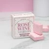 Bombes De Douche Façon Spa Aux Senteurs D’alcool - Rosé Wine -CADEAUX FOLIES Soldes spagin spasec spawei spa bombe 3